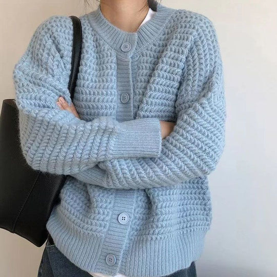 Damen Grobstrickjacke mit Knopfdetails und oversized Schnitt Heidi-Mode