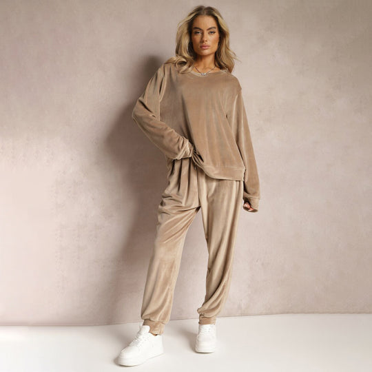 Damen lässiges Lounge-Set aus weichem Velours Heidi-Mode