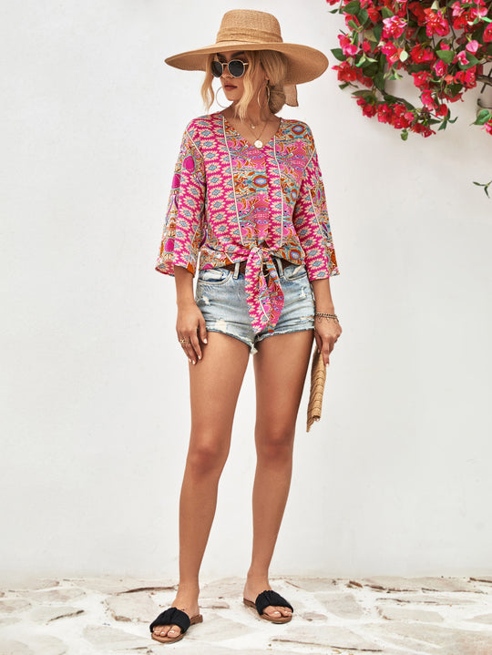 Damen leichte Bluse mit buntem Highland-Streifen und raffinierter Knotendetail Heidi-Mode