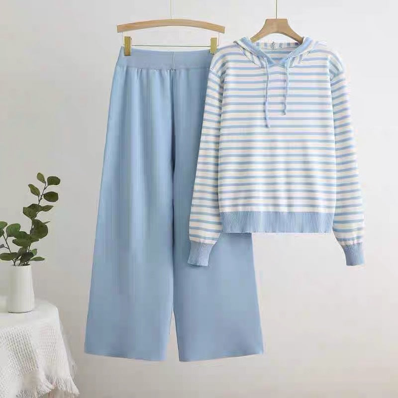 Damen gestreiftes Freizeitset mit Kapuze und weitem Schnitt Heidi-Mode