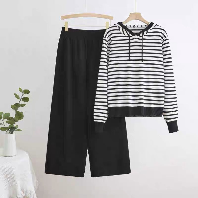 Damen gestreiftes Freizeitset mit Kapuze und weitem Schnitt Heidi-Mode