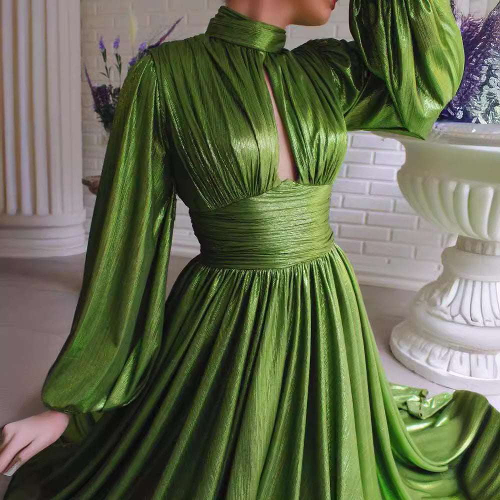 Damen Elegantes Maxikleid mit plissierten Details und luxuriösem Fall Heidi-Mode