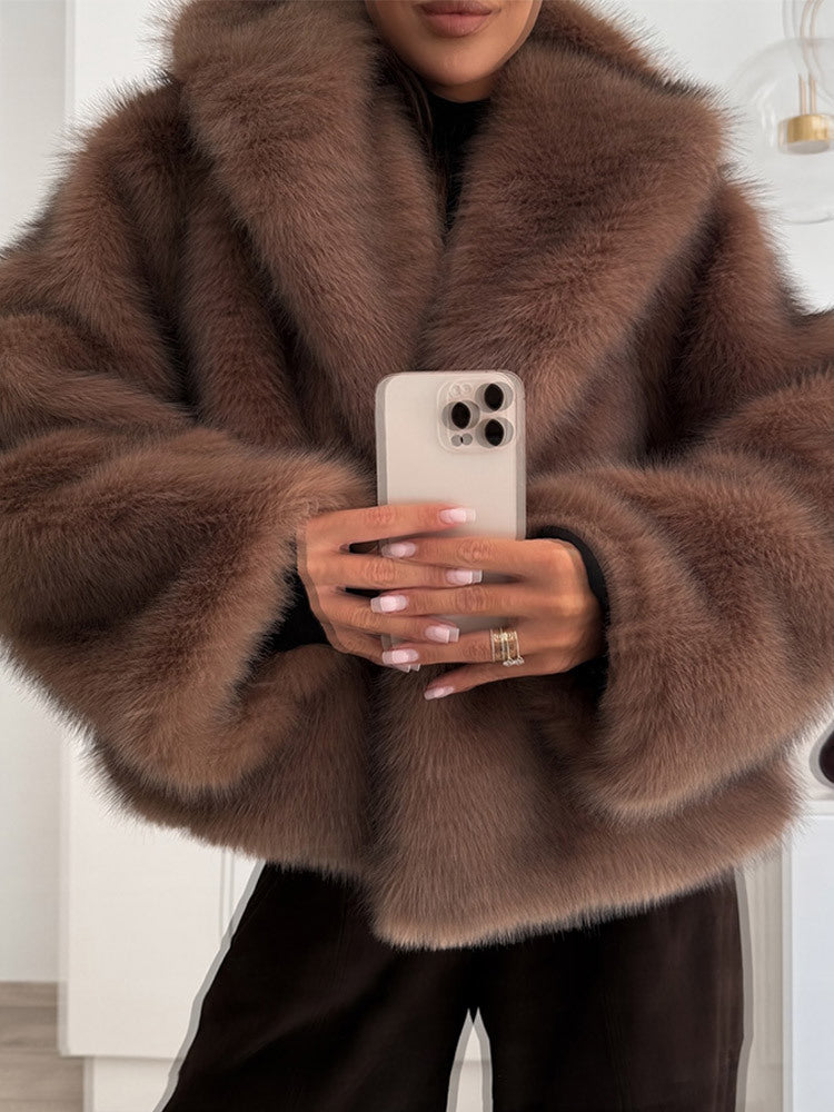 Damen stylischer Kunstfellmantel mit breitem Kragen Heidi-Mode