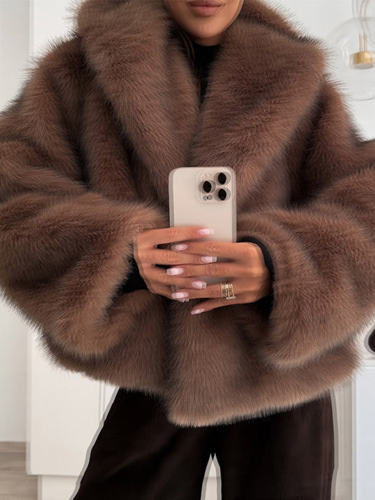 Damen stylischer Kunstfellmantel mit breitem Kragen Heidi-Mode