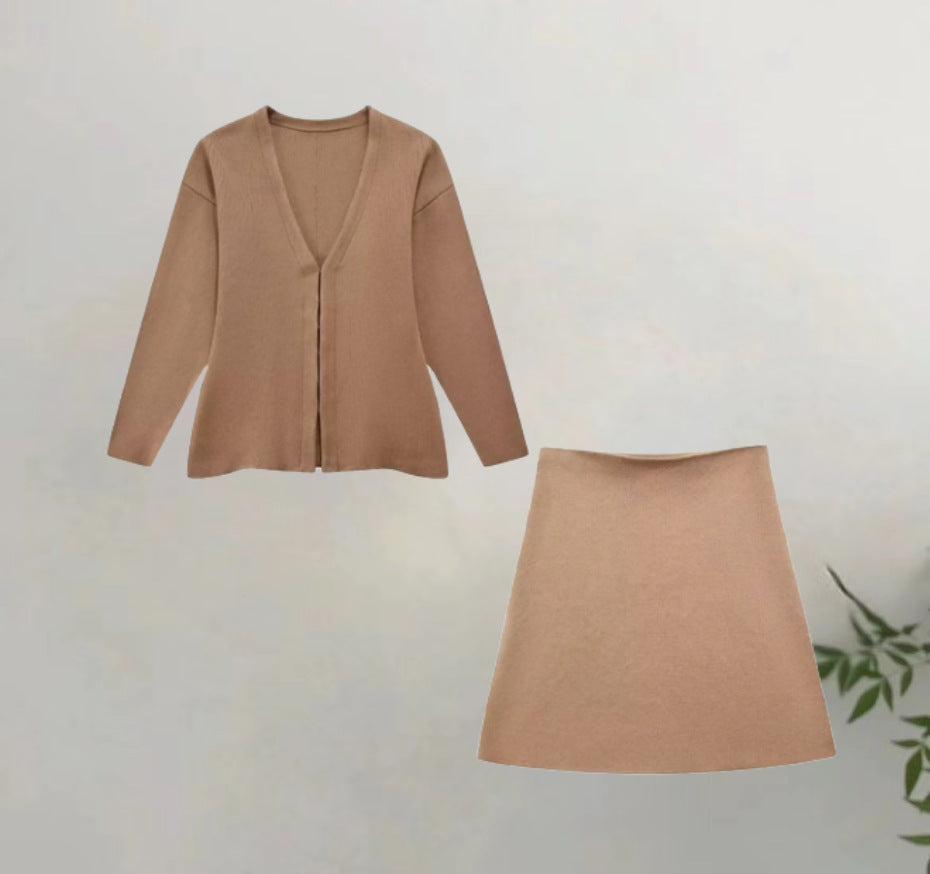 Damen Blazer und Rock Set mit elegantem Schnitt und modischem Design Heidi-Mode