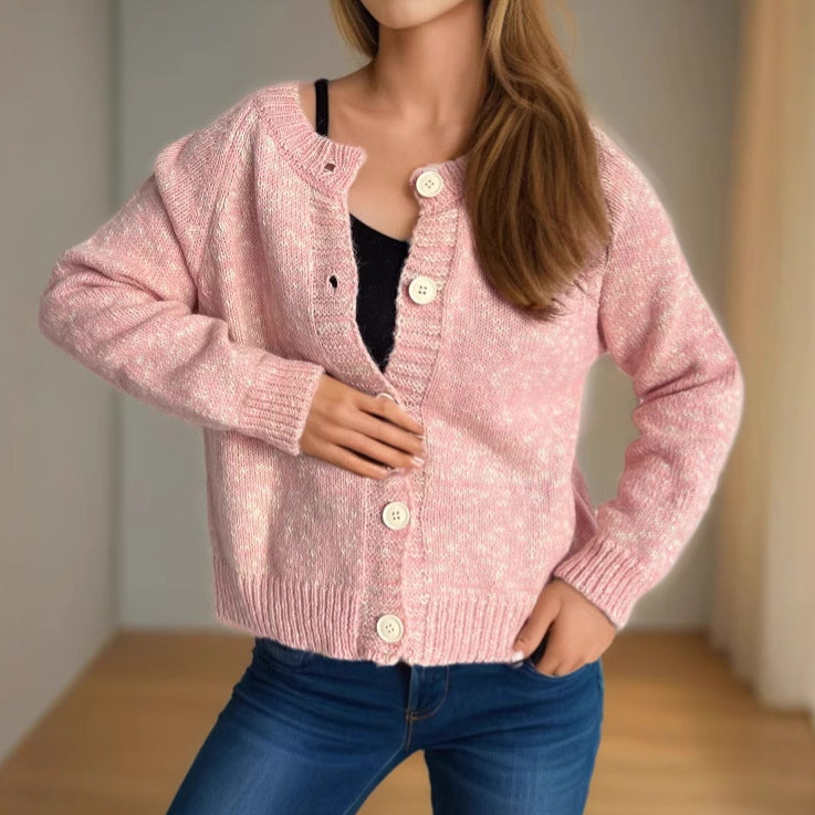 Damen lässiger Strickcardigan mit großen Knopfdetails und weichem Material Heidi-Mode