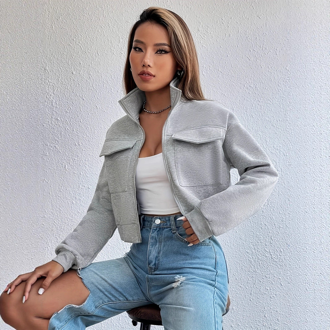 Damen modische Kurzjacke mit praktischen Aufsatztaschen und sportlichem Schnitt Heidi-Mode
