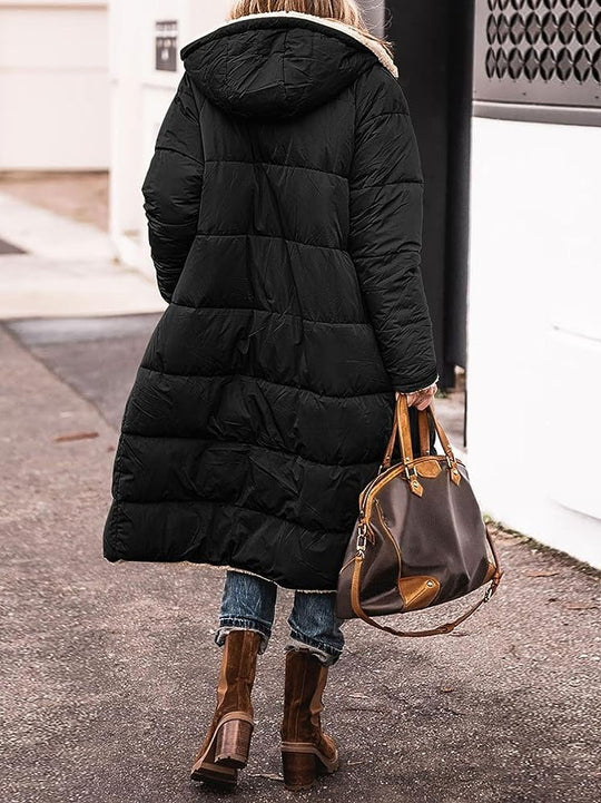 Damen modische Steppjacke mit großzügiger Kapuze und kuscheligem Innenfutter Heidi-Mode
