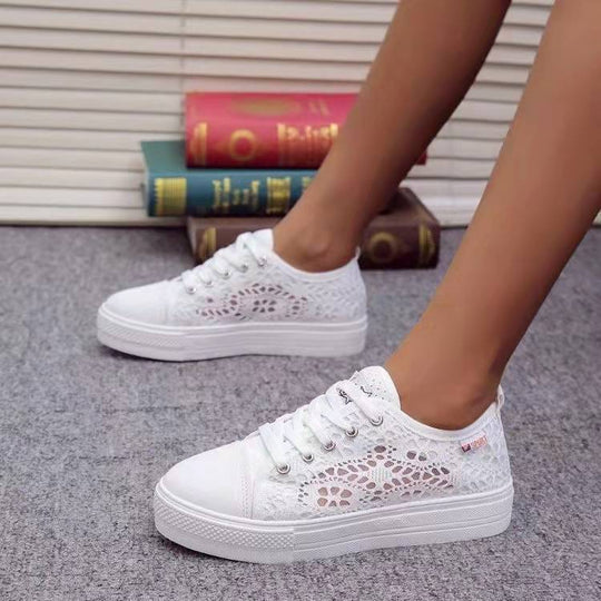 Damen Sneakers mit filigranem Spitzenmuster und rutschfester Sohle Heidi-Mode
