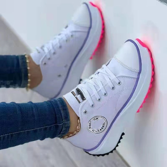 Damen Sportliche Canvas Sneakers im urbanen Design mit Gummisohle Heidi-Mode