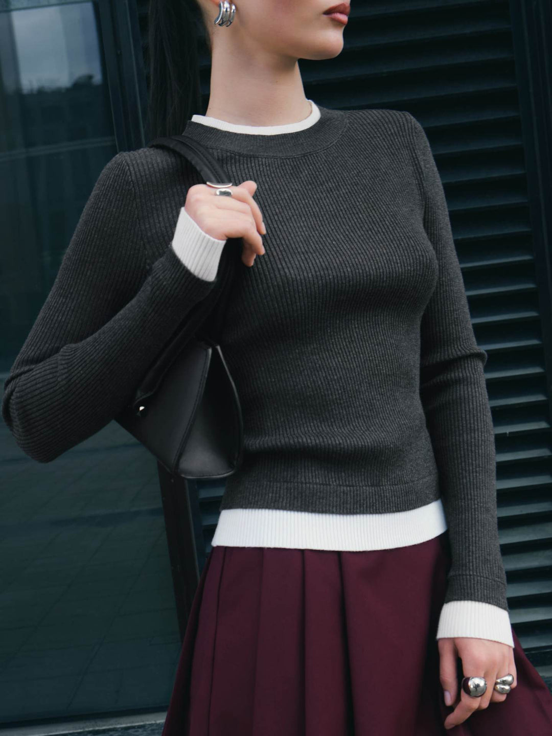 Damen figurbetontes Strickoberteil mit kontrastierenden Bündchen Heidi-Mode