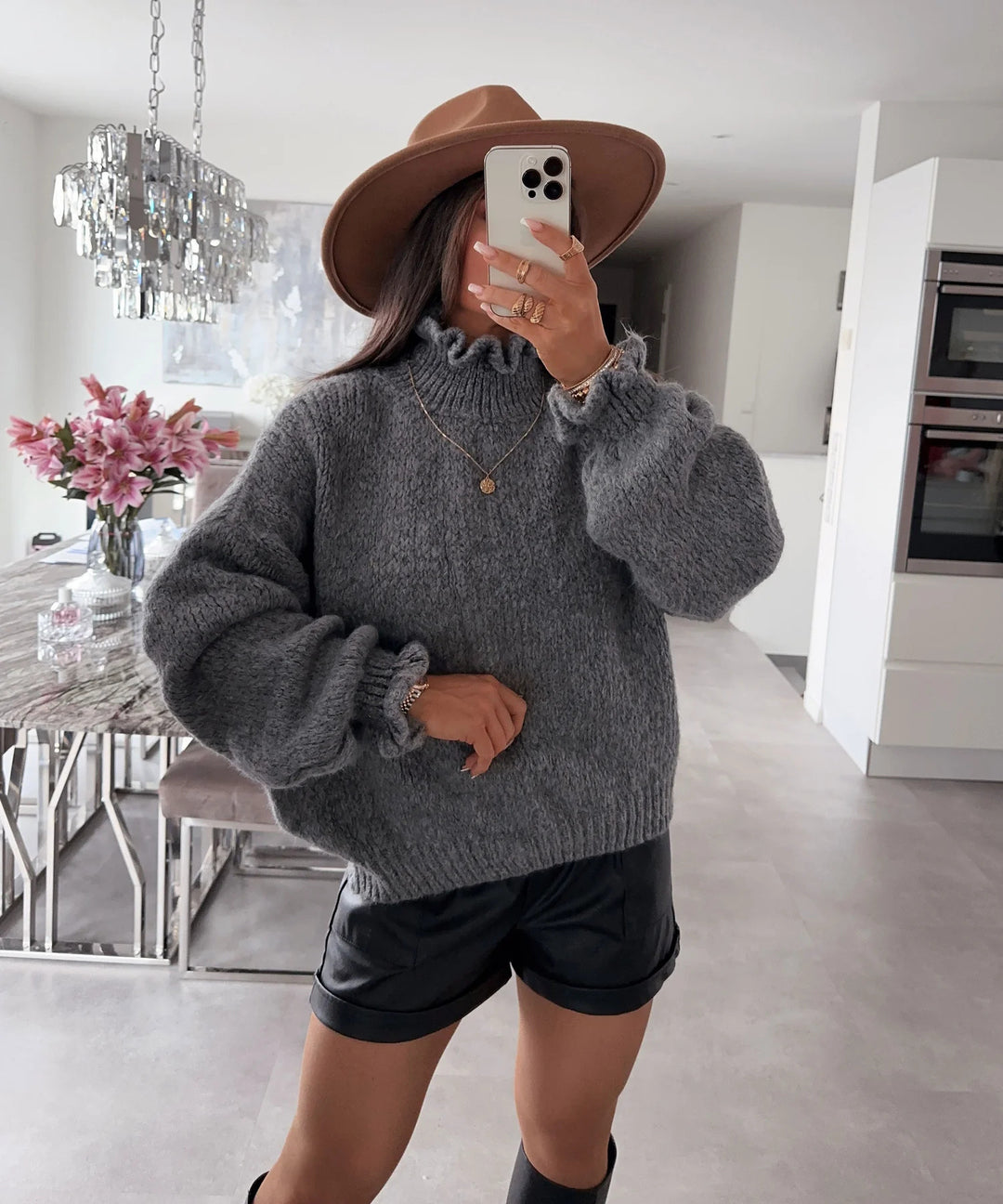 Damen kuscheliger Rollkragenpullover mit weiten Ärmeln und strukturellem Design Heidi-Mode