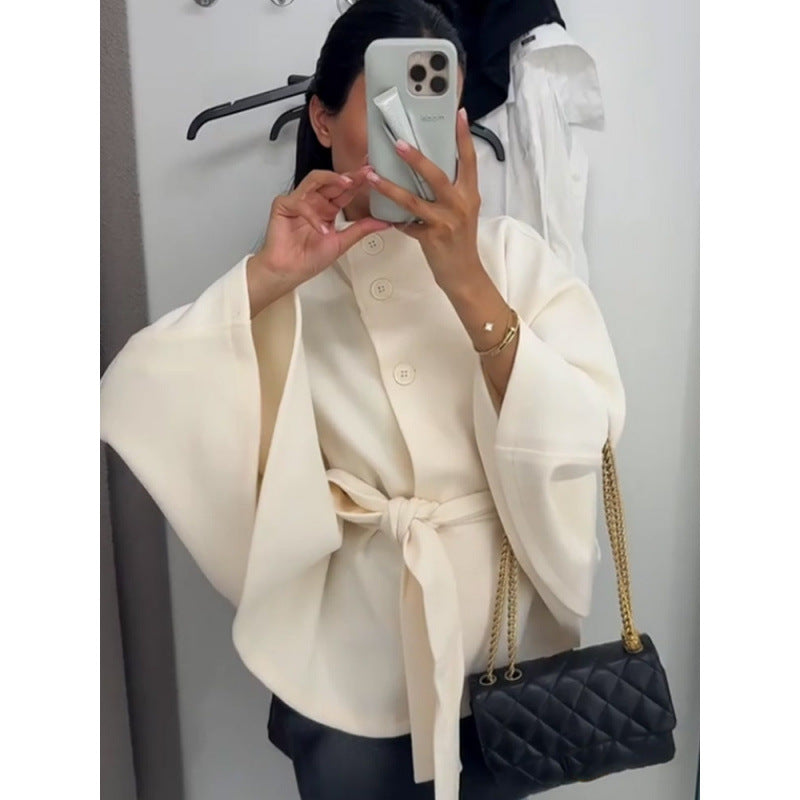 Damen elegante Cape-Jacke mit Knoten-Detail und voluminösen Ärmeln Heidi-Mode