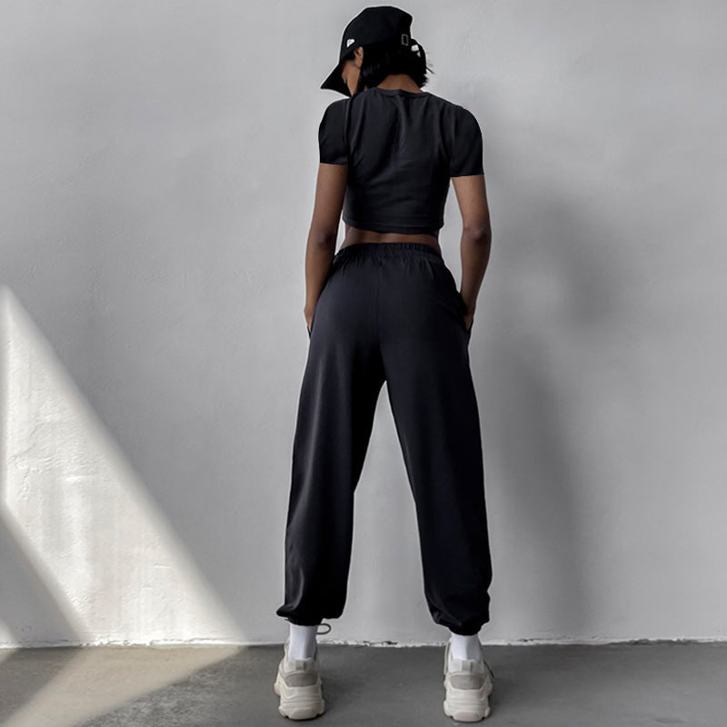 Damen sportliches Lounge-Set mit cropped Oberteil und bequemen Jogginghose Heidi-Mode