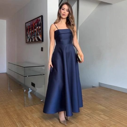 Damen Elegantes Abendkleid mit schulterfreiem Design und voluminösem Rock Heidi-Mode