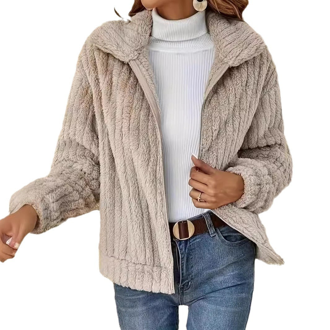 Damen Plüschjacke mit strukturiertem Design und hohem Kragen Heidi-Mode