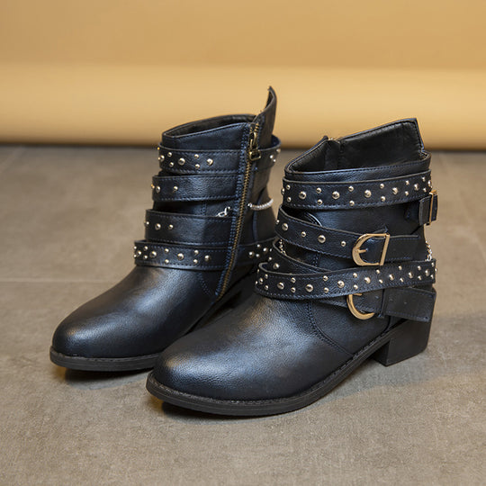 Damen modische Stiefeletten mit verzierten Riemen und Kettenelementen Heidi-Mode