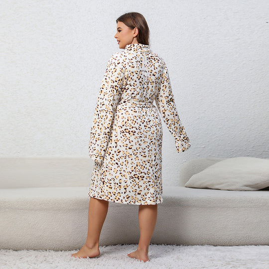 Damen Frottee-Bademantel mit elegantem Animal-Print Heidi-Mode