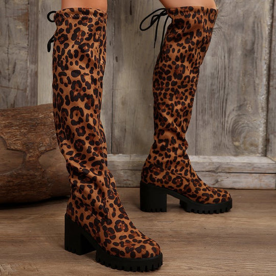 Damen Überknee-Stiefel mit modischem Leopardenmuster und robustem Blockabsatz Heidi-Mode