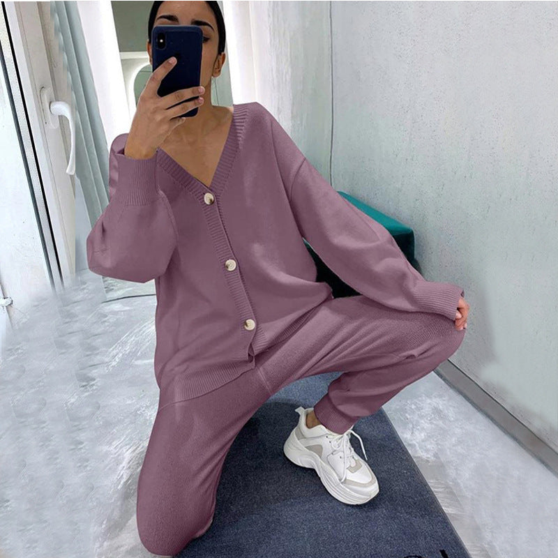 Damen Relaxed Fit Strickanzug mit V-Ausschnitt und Knopfdetail Heidi-Mode