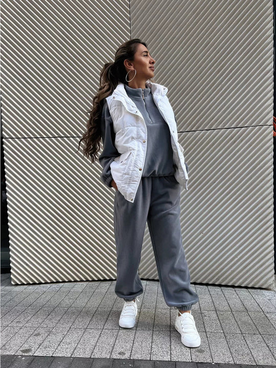 Damen sportliches Fleece-Jogginganzug mit halbem Reißverschluss und elastischen Bündchen Heidi-Mode