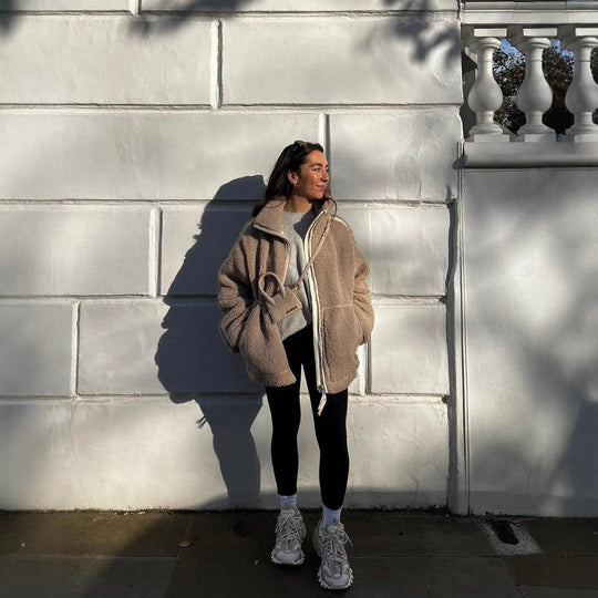 Damen oversized Fleecejacke mit hochschließendem Kragen und praktischen Taschen Heidi-Mode