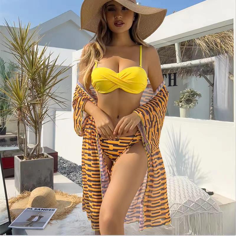 Damen Bikiniset mit raffiniertem Wickel-Design und modischem Kimono Heidi-Mode