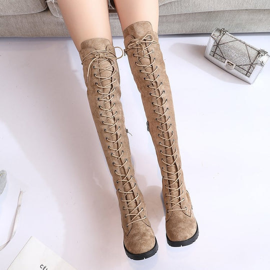 Damen Überknee-Stiefel mit modischem Schnür-Design und robustem Profil Heidi-Mode