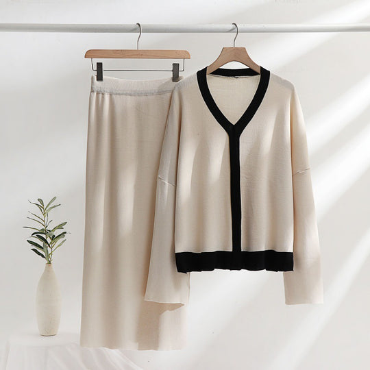 Damen elegantes Strick-Kombinationsset mit tiefem V-Ausschnitt und Kontrastdetails Heidi-Mode