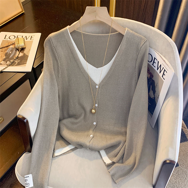 Damen lässige Strickjacke mit feiner Rippstruktur und tiefem V-Ausschnitt Heidi-Mode