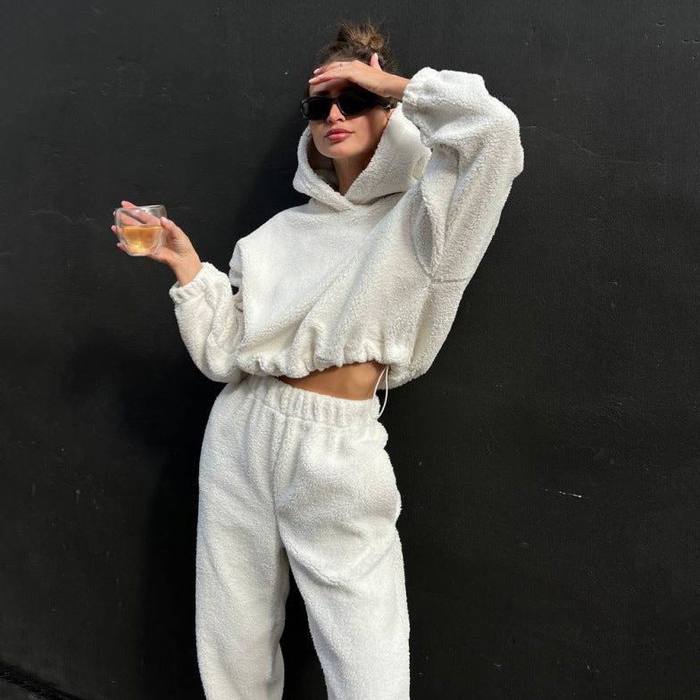 Damen Kuscheliges Fleece-Set mit Kapuze und elastischem Bund Heidi-Mode