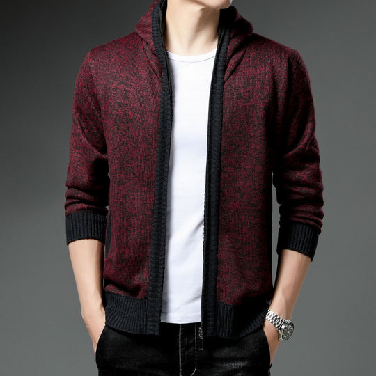 Herren Moderne Strickjacke mit Kapuze und schwarz-weißen Akzenten Heidi-Mode