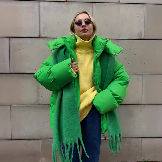 Damen sportliche Daunenjacke mit hohem Kragen und voluminösem Schnitt Heidi-Mode