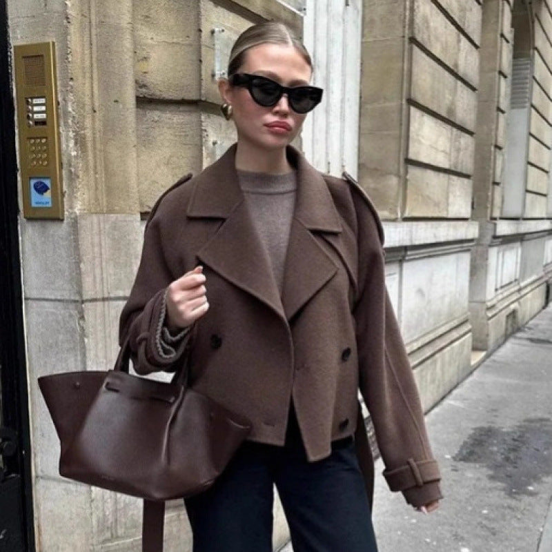 Damen modische Trenchjacke mit taillierbarem Gürtel und eleganten Knöpfen Heidi-Mode