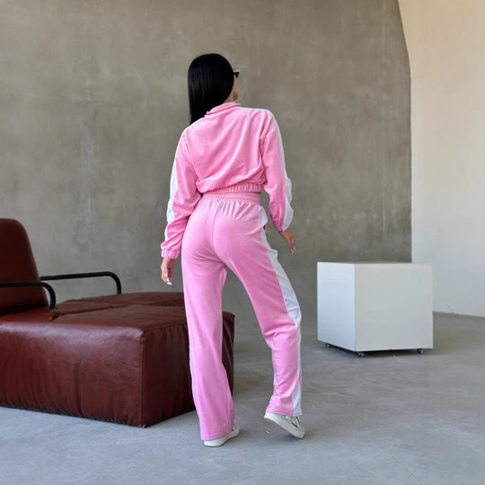 Damen Sportanzug mit elegantem Fleece-Design und stylischen Kontraststreifen Heidi-Mode