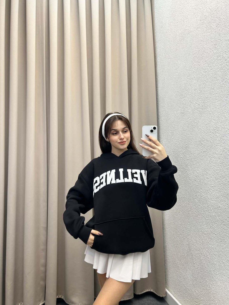 Damen Hoodie mit großem Logo und Kängurutasche Heidi-Mode