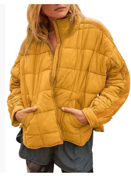 Damen Leichte Steppjacke mit hohem Kragen und praktischen Taschen Heidi-Mode