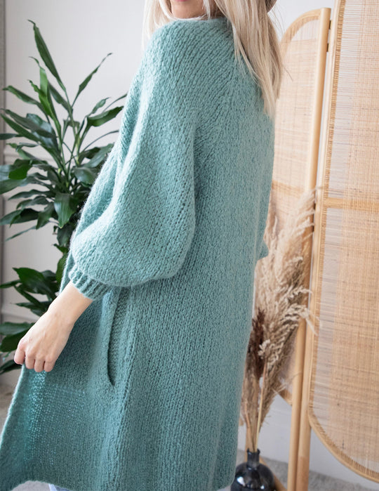 Damen Oversized Strickmantel mit lässigem V-Ausschnitt und luftiger Maschenstruktur Heidi-Mode