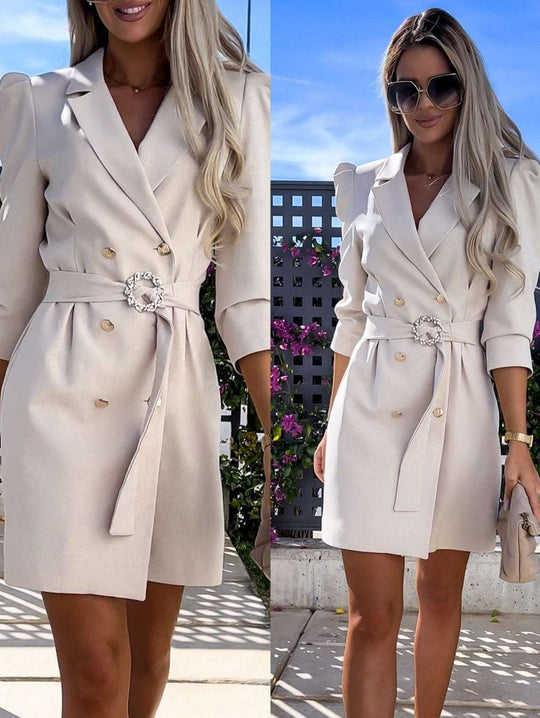 Damen Blazer Kleid mit tailliertem Schnitt und glamourösem Knopfdetail Heidi-Mode