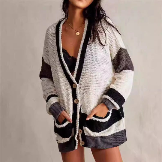 Damen lässiger Strickcardigan mit großen Taschen und stilvollen Kontraststreifen Heidi-Mode
