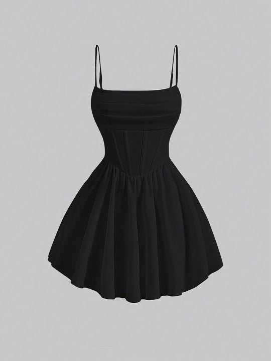 Heidi Mode | Plissiertes Strapskleid mit Reißverschluss auf der Rückseite