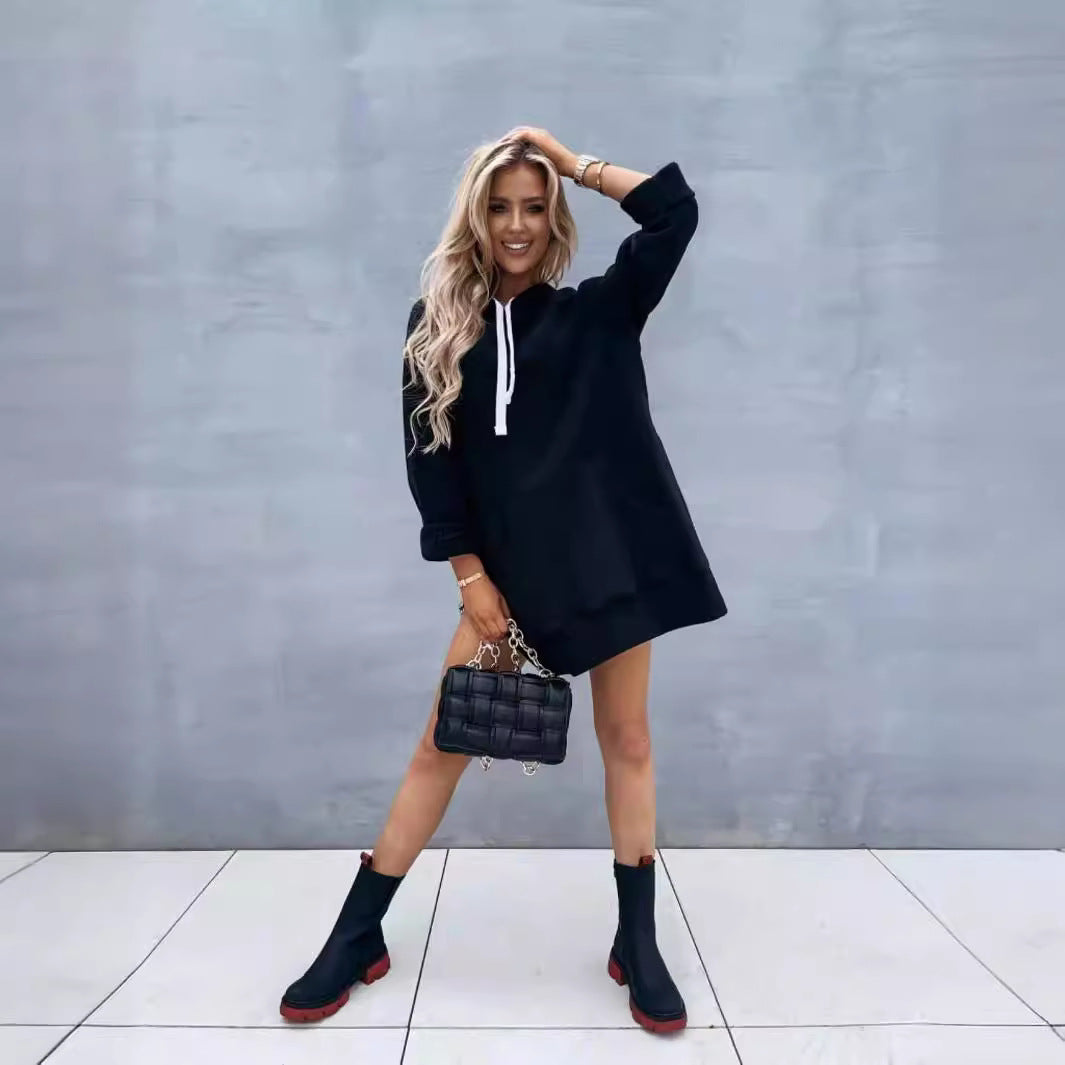 Damen lässiges Kapuzenkleid mit praktischen Eingrifftaschen und seitlichen Schlitzen Heidi-Mode