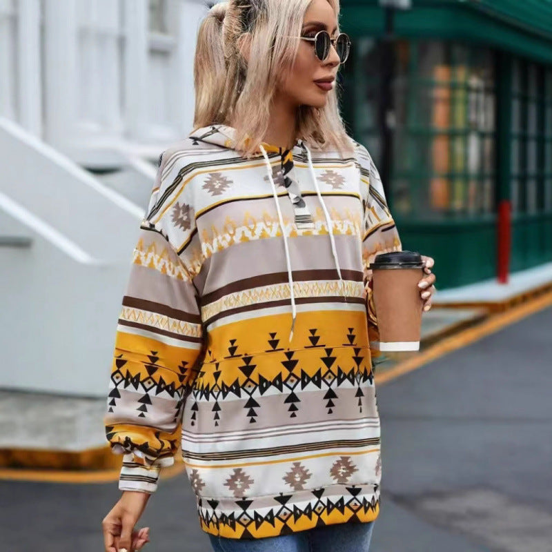 Damen Relaxed Fit Bohemian Grafik Hoodie Heidi-Mode