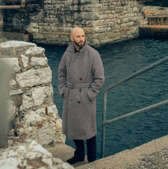 Herren Eleganter Wollmantel im klassischen Hahnentrittmuster mit Gürtel Heidi-Mode