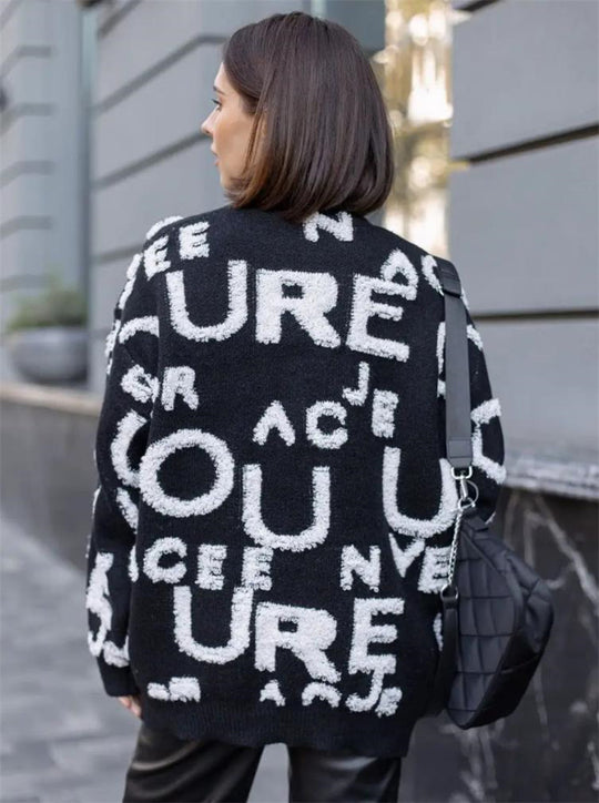 Damen Oversized Strickpullover mit auffälligem Schriftzug und lässiger Passform Heidi-Mode