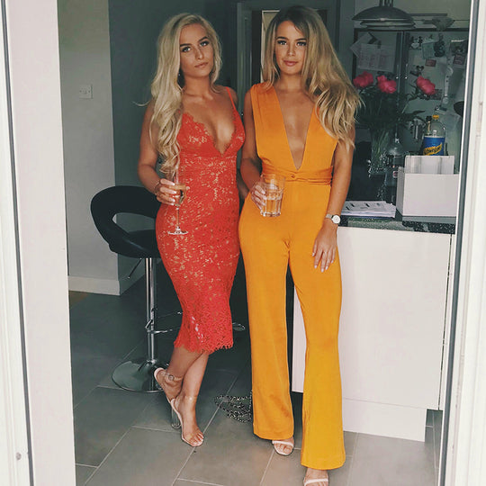 Damen Jumpsuit mit tiefem V-Ausschnitt und schmalem Schnitt Heidi-Mode