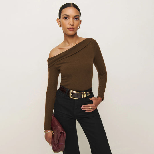 Damen Elegantes Langarmoberteil mit schrägem Ausschnitt und figurbetontem Schnitt Heidi-Mode