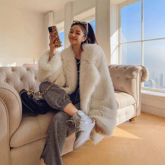 Damen Flauschige Kunstpelzjacke mit weiter Silhouette Heidi-Mode