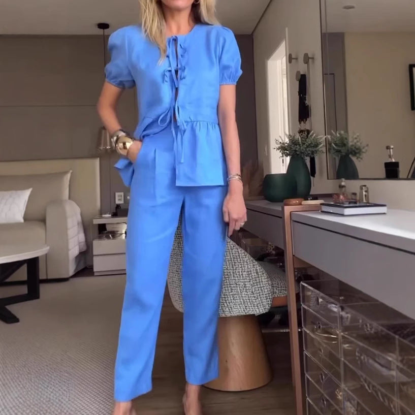 Damen entspannte Leinenhose mit passendem Oberteil und Rüschendetails Heidi-Mode