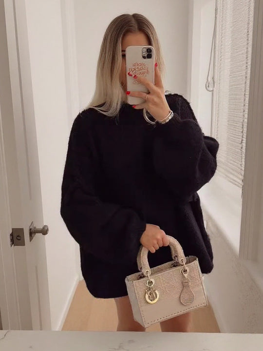 Damen lässiger Oversize Pullover mit hohen Ärmeln und unkonventionellem Schnitt Heidi-Mode